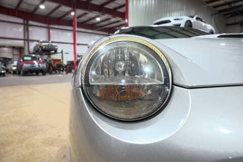 2004 Ford Thunderbird Deluxe