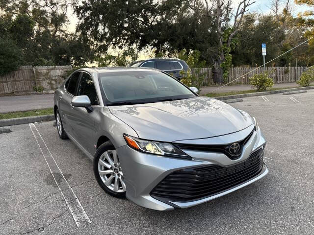 2020 Toyota Camry LE
