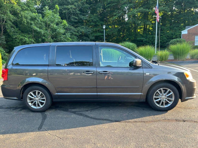 2014 Dodge Grand Caravan SE