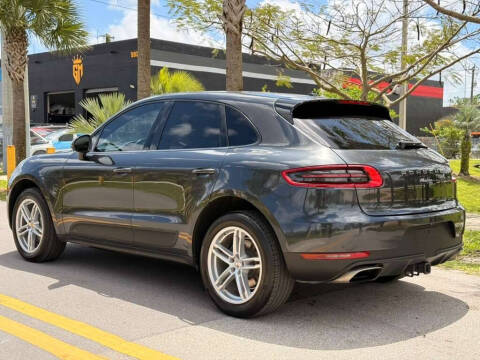 2017 Porsche Macan