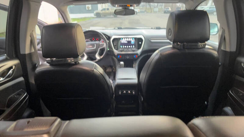 2017 GMC Acadia SLT-1