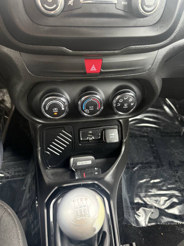 2017 Jeep Renegade Altitude