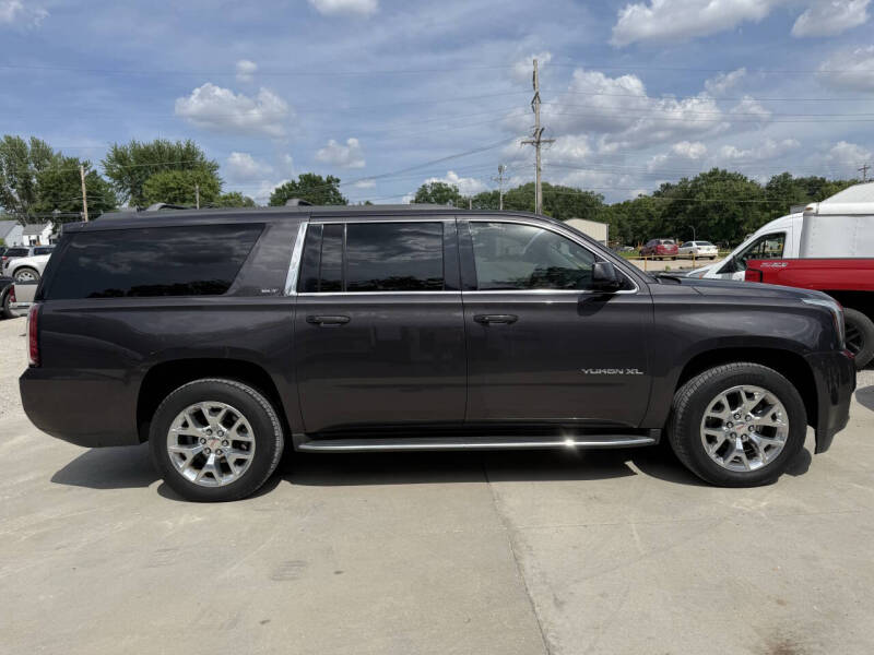 2016 GMC Yukon XL SLT