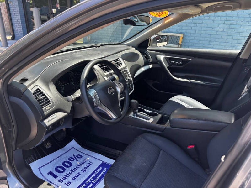 2016 Nissan Altima 2.5 SR