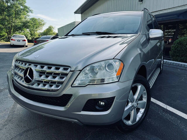 2009 Mercedes-Benz M-Class for sale at Crown Auto Sales in Marietta, GA