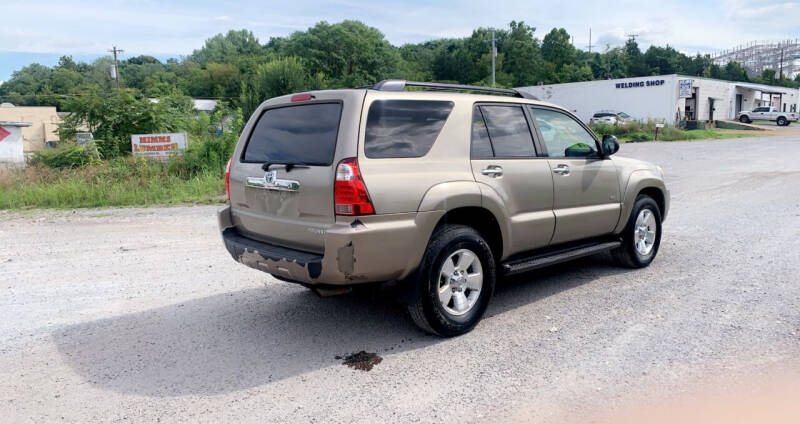 2006 Toyota 4Runner SR5 photo 5