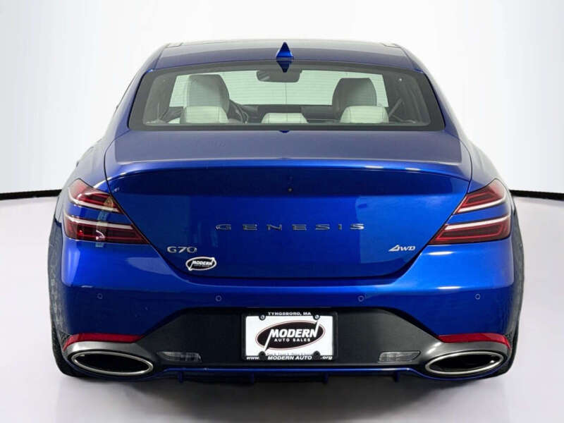 2025 Genesis G70