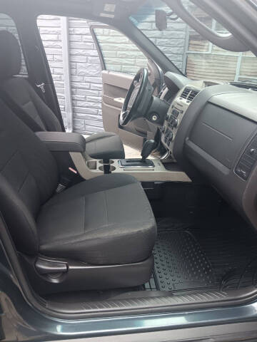 2009 Ford Escape XLT