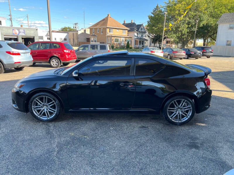 2011 Scion tC Base photo 2