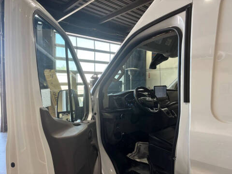 2022 Ford E-Transit 350