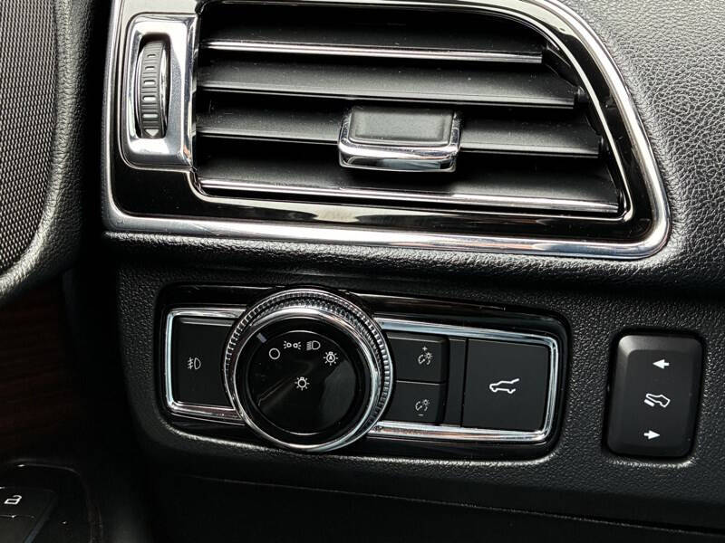 2018 Lincoln Navigator Select