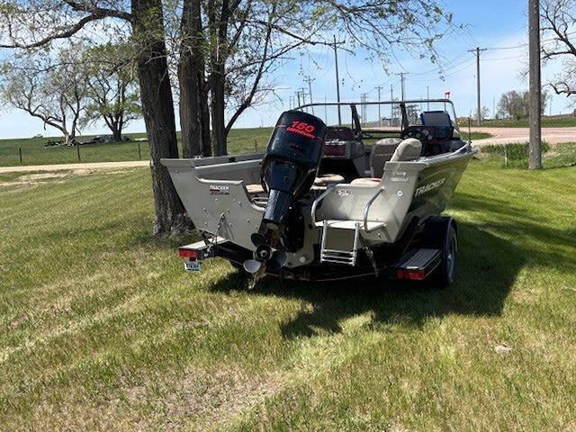 2004 Tracker TARGA 18 WT
