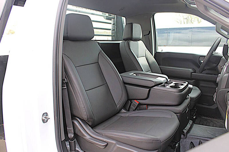 2024 Chevrolet Silverado 3500HD CC