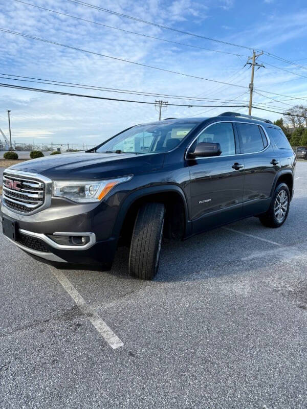 2017 GMC Acadia SLE-2