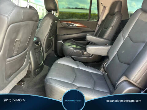 2016 Cadillac Escalade Luxury Collection