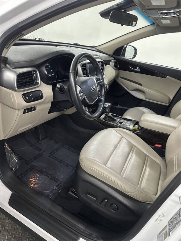 2020 Kia Sorento EX V6