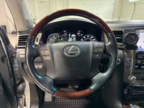 2014 Lexus LX 570