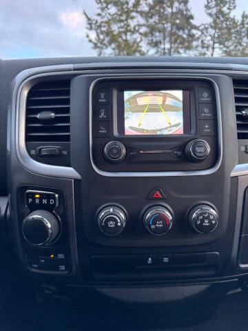 2024 RAM 1500 Classic SLT