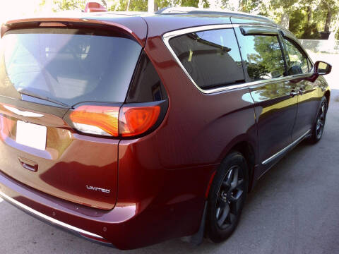 2017 Chrysler Pacifica Limited