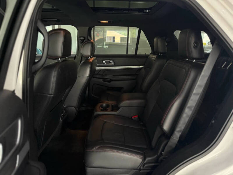 2016 Ford Explorer Sport