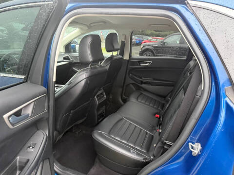 2023 Ford Edge