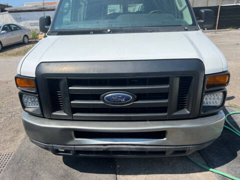2009 Ford E-Series E-350 SD XLT