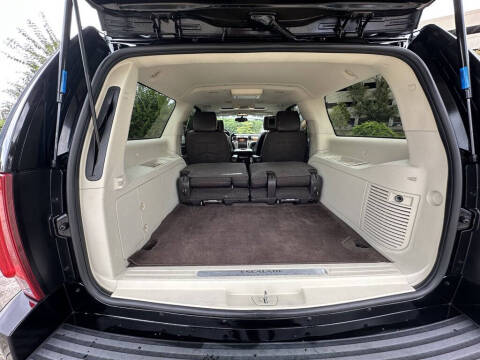 2011 Cadillac Escalade ESV Platinum Edition