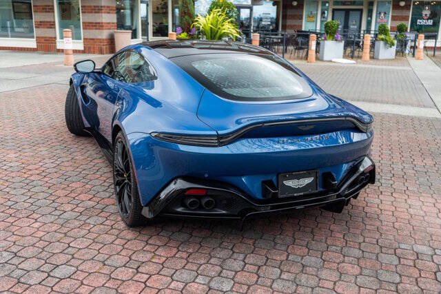 2022 Aston Martin Vantage
