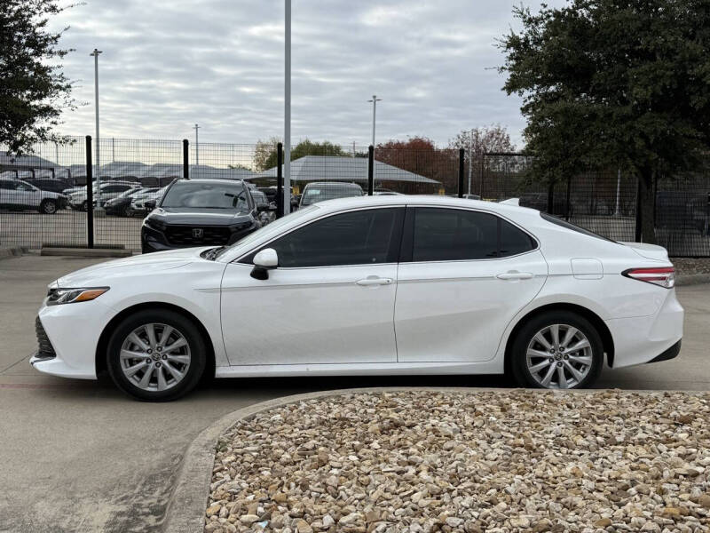 2020 Toyota Camry LE