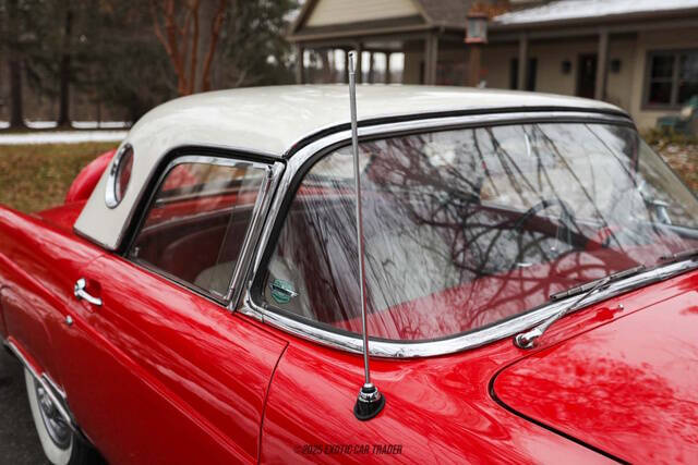 1956 Ford Thunderbird