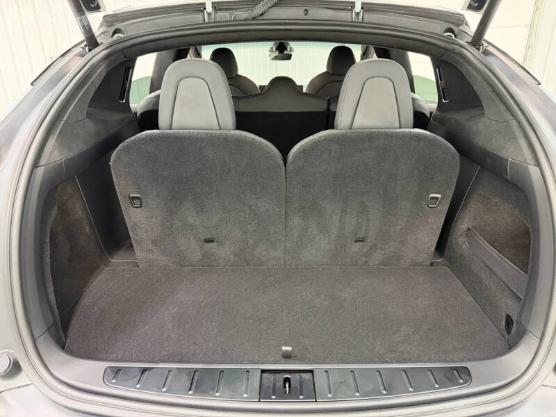 2023 Tesla Model X Standard Range