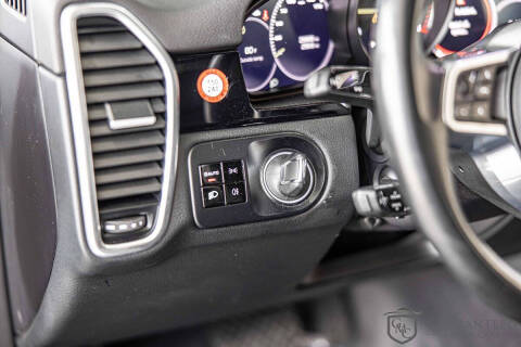 2020 Porsche Cayenne E-Hybrid