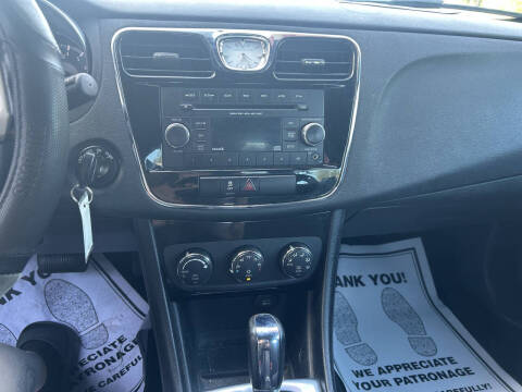 2012 Chrysler 200 Touring