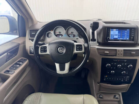 2011 Volkswagen Routan