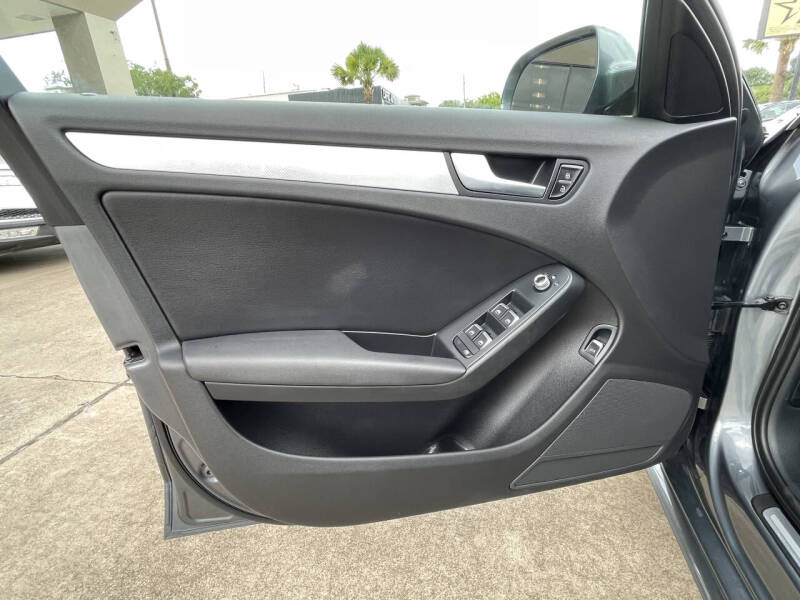 2016 Audi A4 2.0T quattro Premium