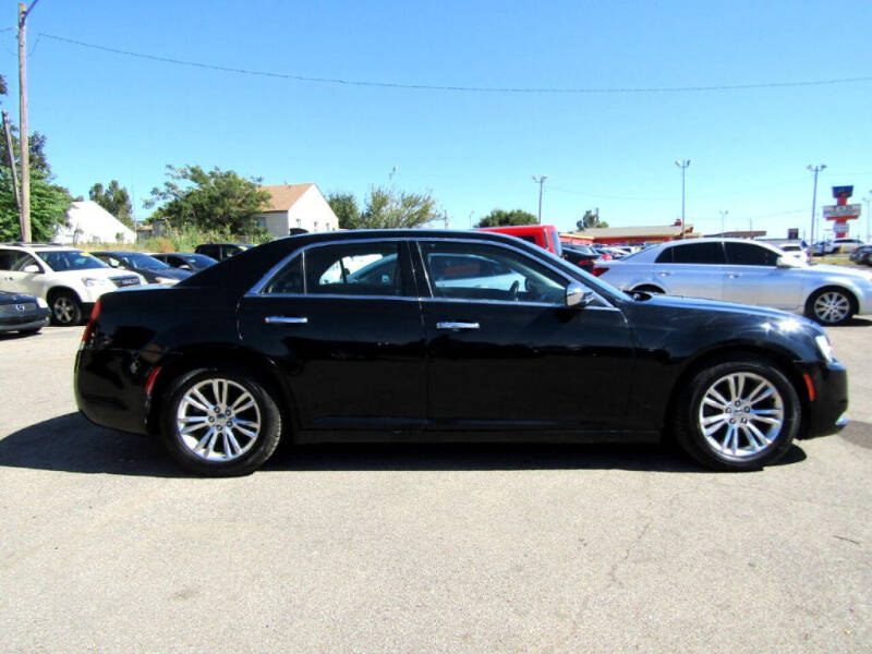 2016 Chrysler 300 C