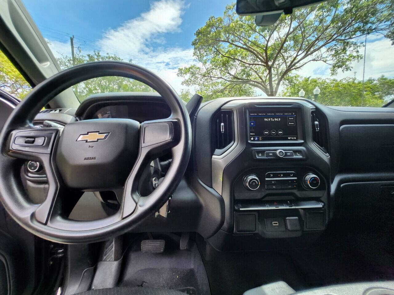2019 CHEVROLET Silverado Pickup - $29,995