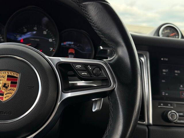 2017 Porsche Macan