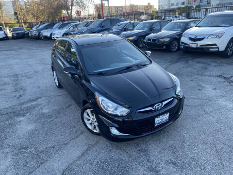2013 Hyundai Accent SE