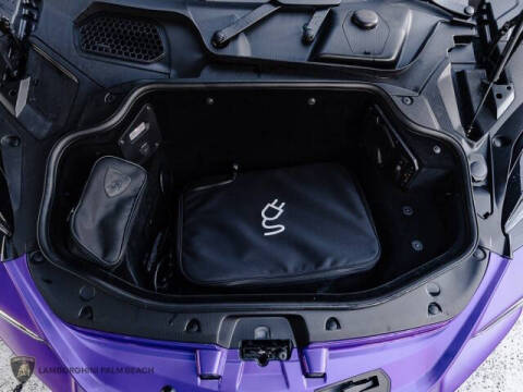 2024 Lamborghini Revuelto