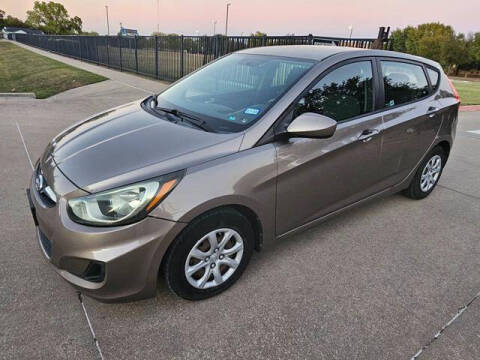 2012 Hyundai Accent GS