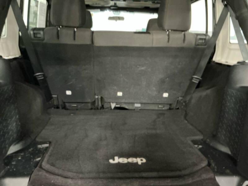 2016 Jeep Wrangler Unlimited Sport