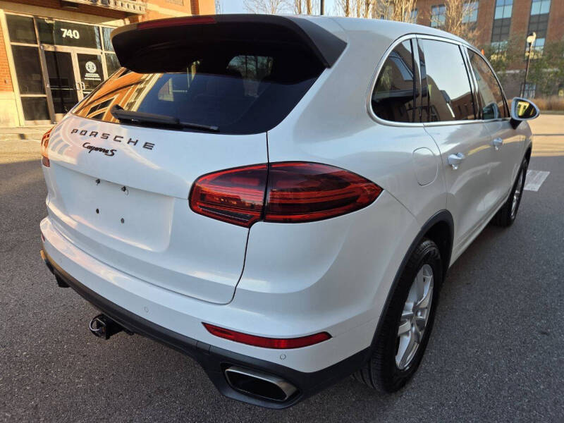 2016 Porsche Cayenne