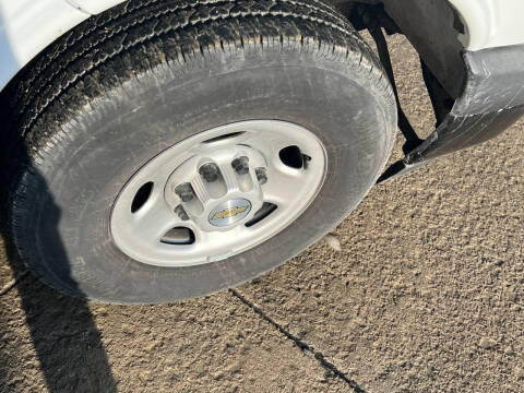 2025 Chevrolet Express 2500