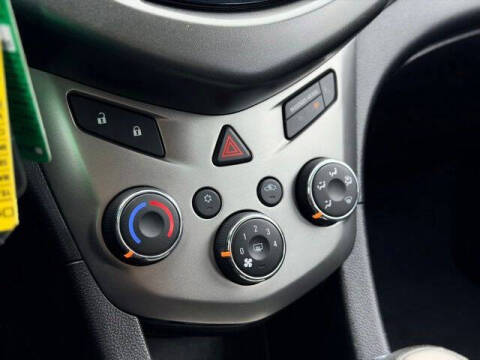 2016 Chevrolet Sonic LT Auto