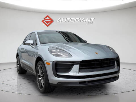 2022 Porsche Macan