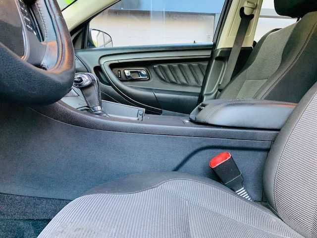 2011 Ford Taurus SEL