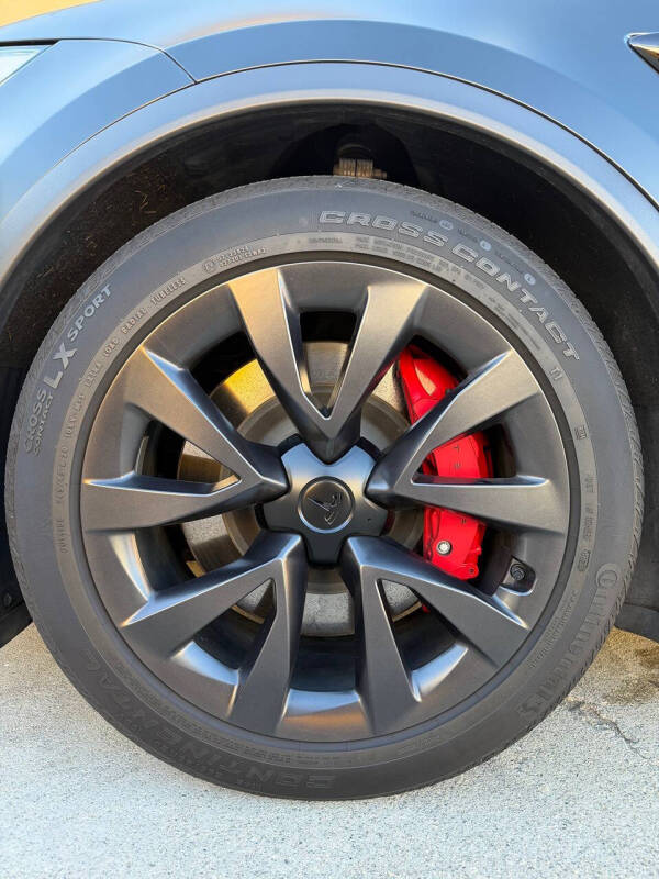 2024 Tesla Model X Plaid