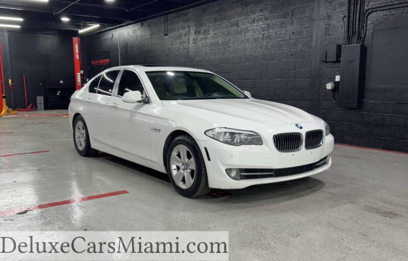 2012 BMW 5 Series 528i