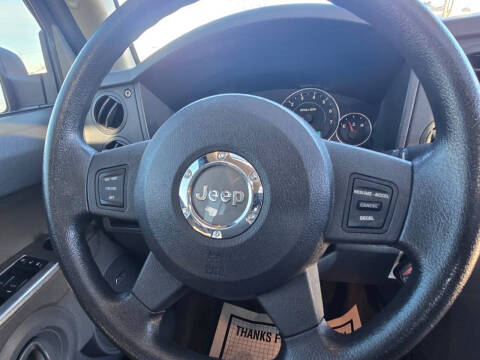 2007 Jeep Commander Sport